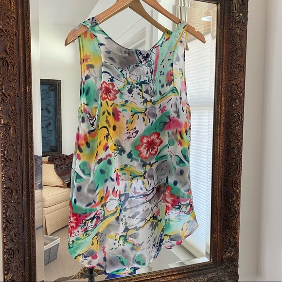 Bright chiffon high-low tank - Picture 2 of 2